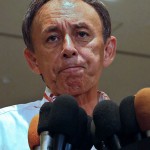 沖縄知事選「プレス自由」　「幹事長」圧勝に怪気炎