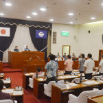 宜野湾市議会、定例会議で辺野古移設促進を可決