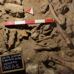 イタリア中部でネアンデルタール人の化石を発掘