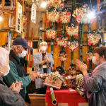 東京都台東区の鷲神社で商売繁盛願い「酉の市」