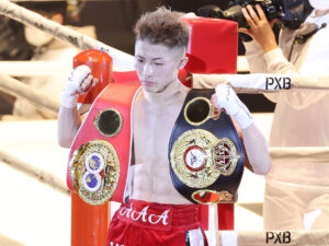 ボクシング世界戦、井上尚弥が統一王座を防衛