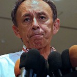 沖縄知事選「プレス自由」 「幹事長」圧勝に怪気炎