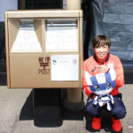 日本郵便が初設置、金メダリスト故郷に金ポスト