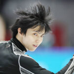 羽生結弦選手が練習、ロック3曲で舞う