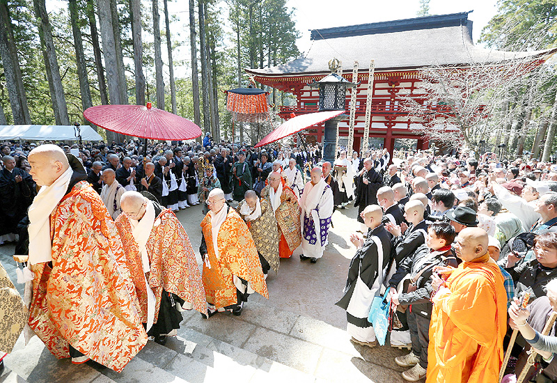 高野山で開創1200年を祝う「記念大法会」始まる